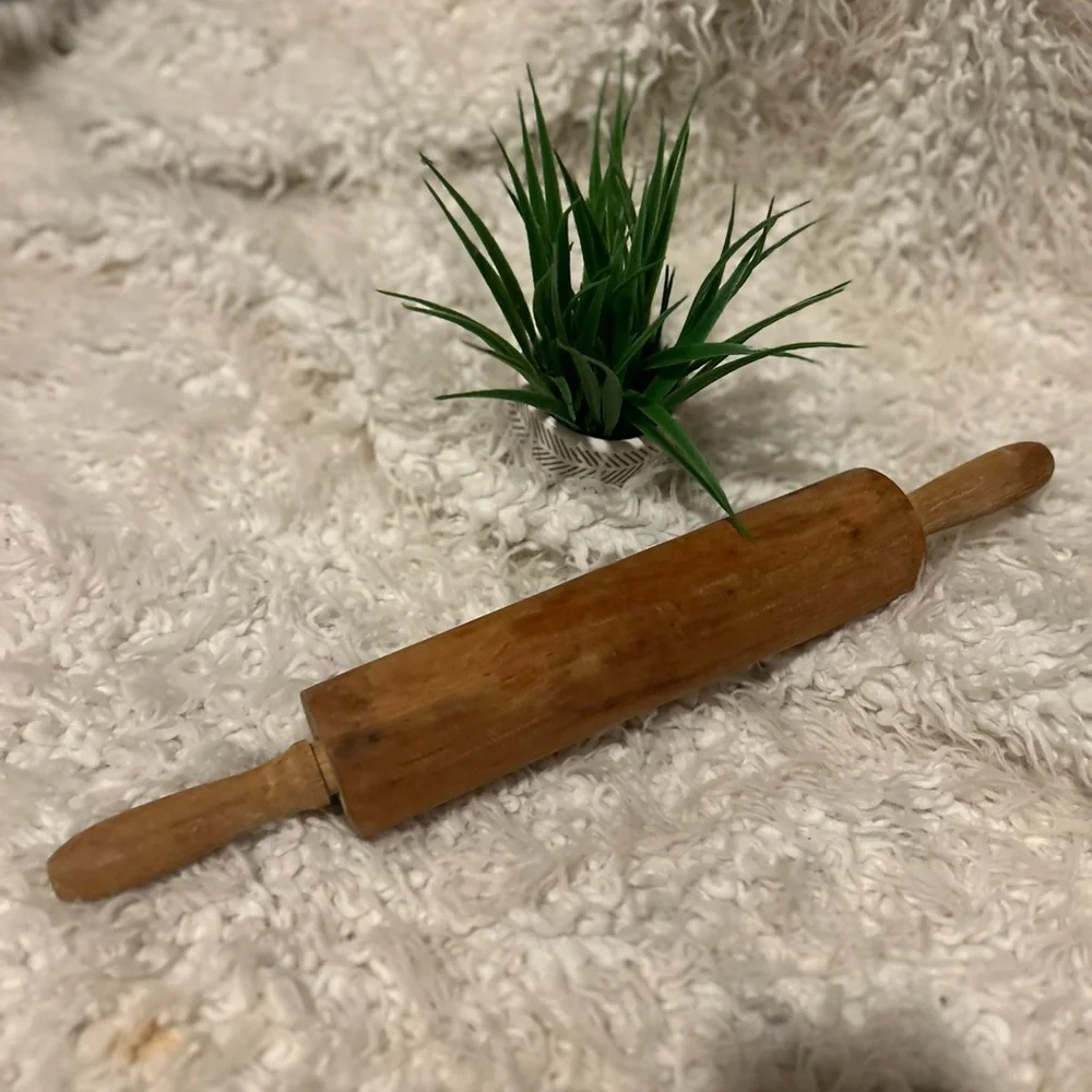 50%offw❤️ Vintage Wooden Rolling Pin/A&J flour blender HG004 in pantry p05
